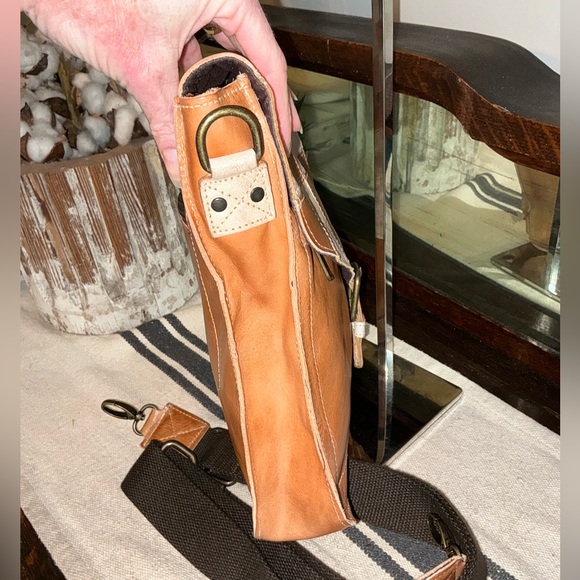 NWT Bed Stu Venice Beach II Patchwork Crossbody Bag Tan Rustic Nectar MSRP $295 - Picture 3 of 13